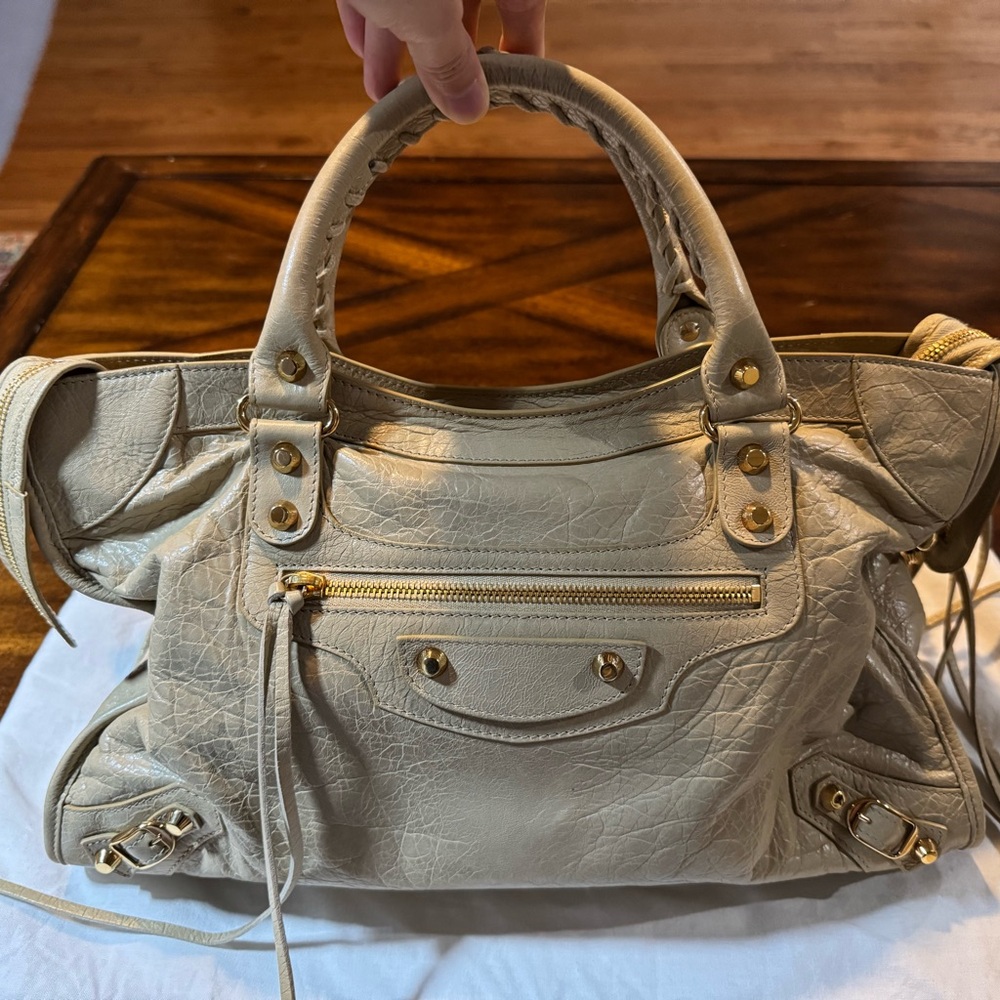 Balenciaga Tan Leather Satchel with Gold Hardware - Picture 2 of 7